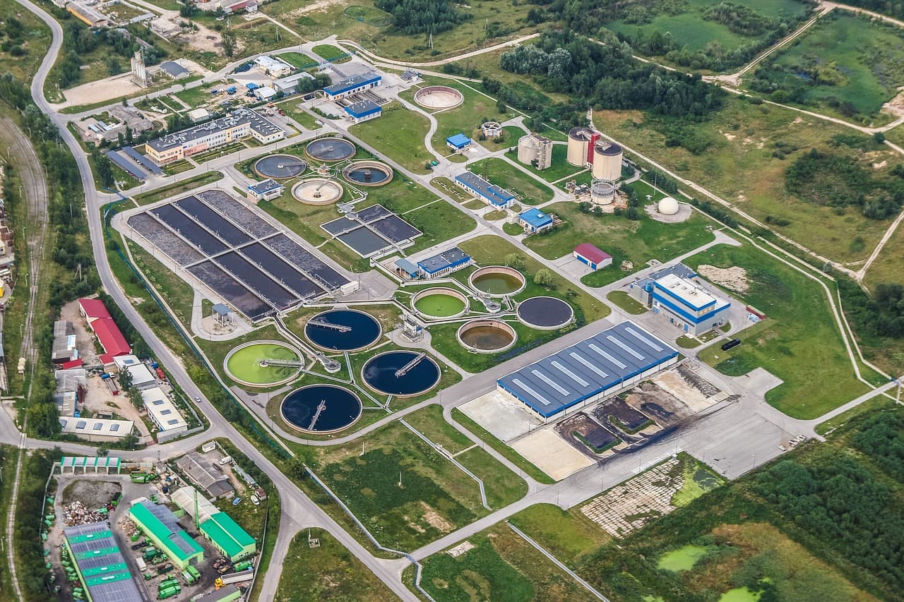 Wastewater water filtration